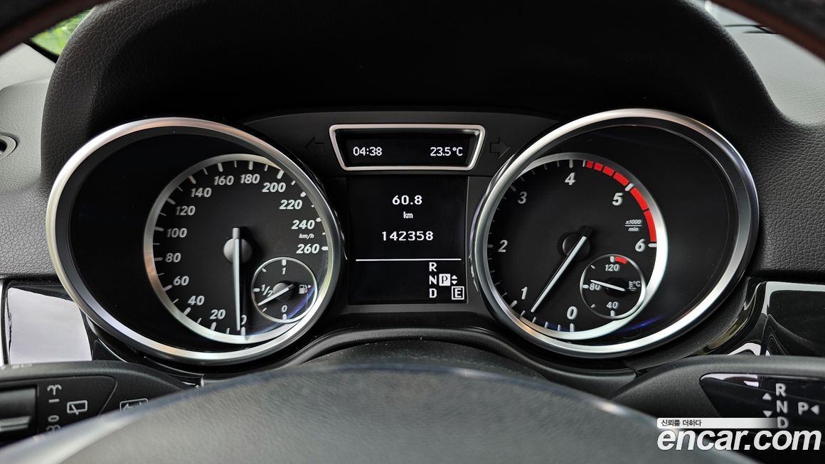 Mercedes-Benz M-class 2012