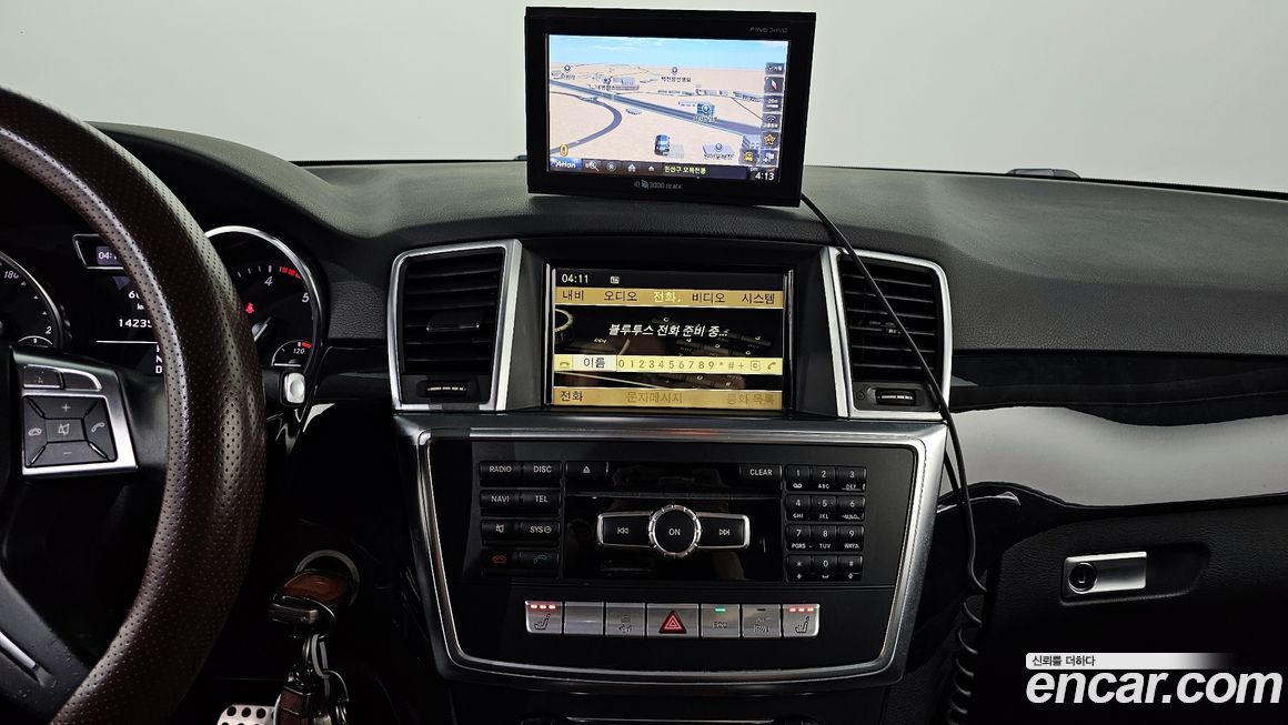 Mercedes-Benz M-class 2012