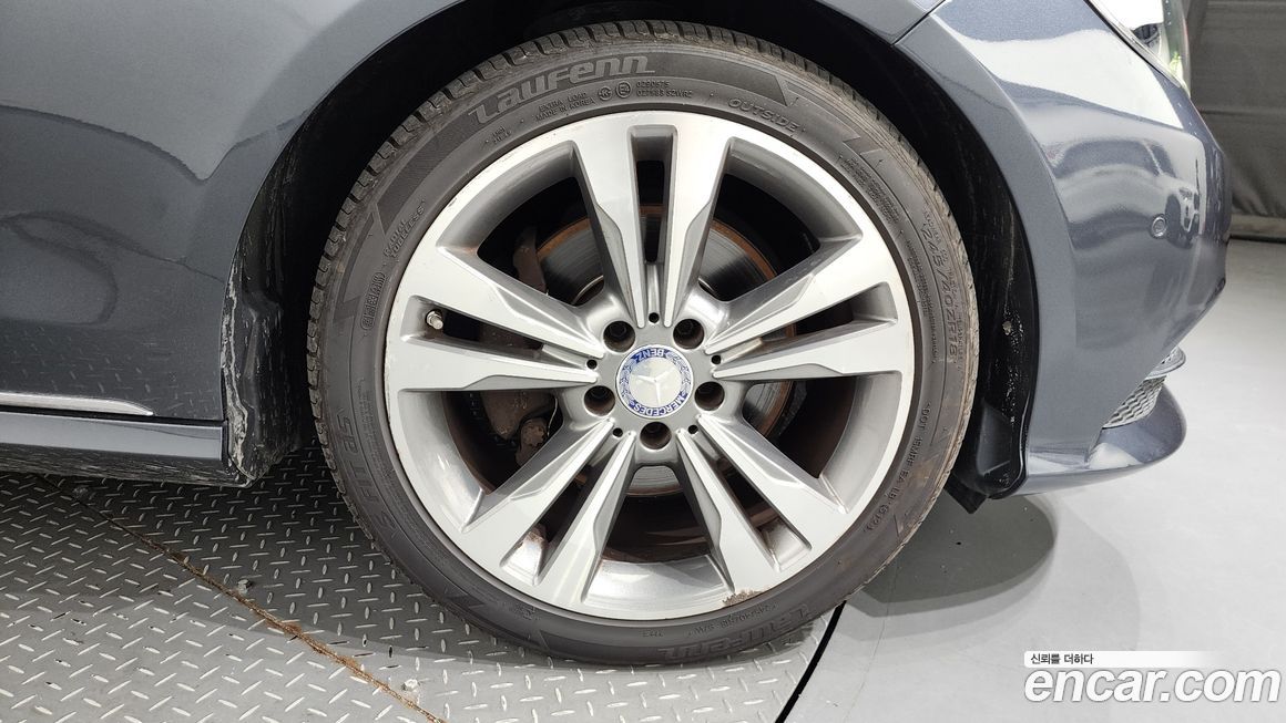 Mercedes-Benz E-Class 2014