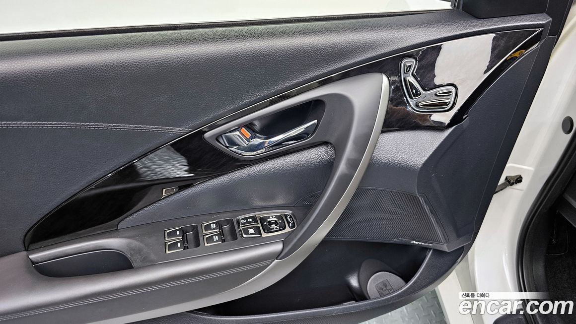 Hyundai Grandeur 2015