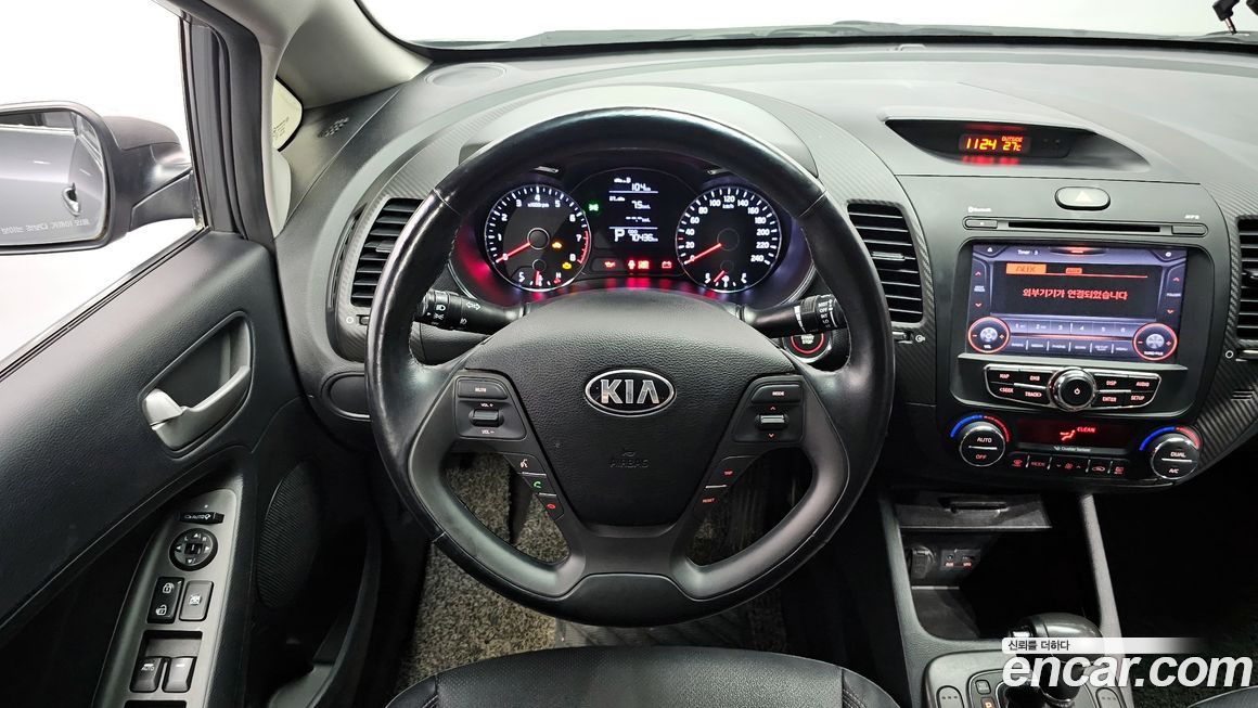 Kia K3 2015