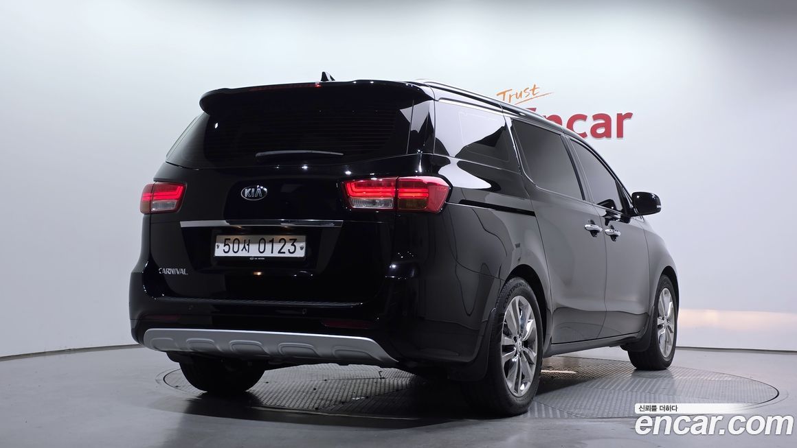 Kia Canival 2017