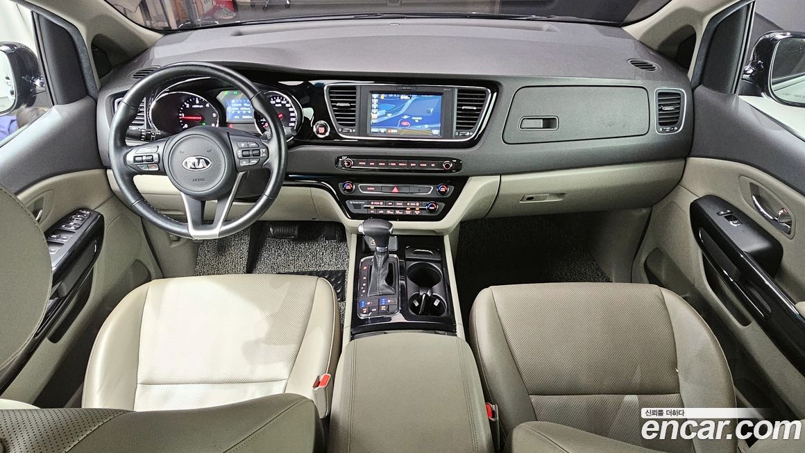 Kia Canival 2017