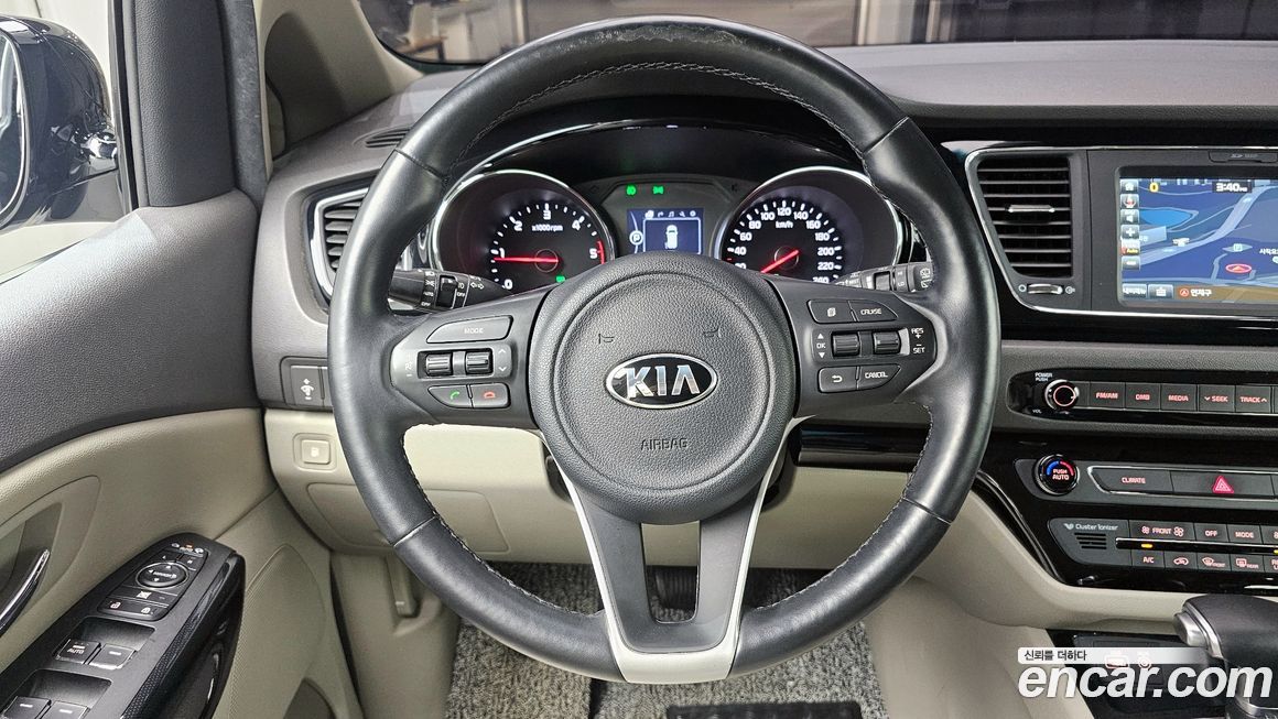 Kia Canival 2017