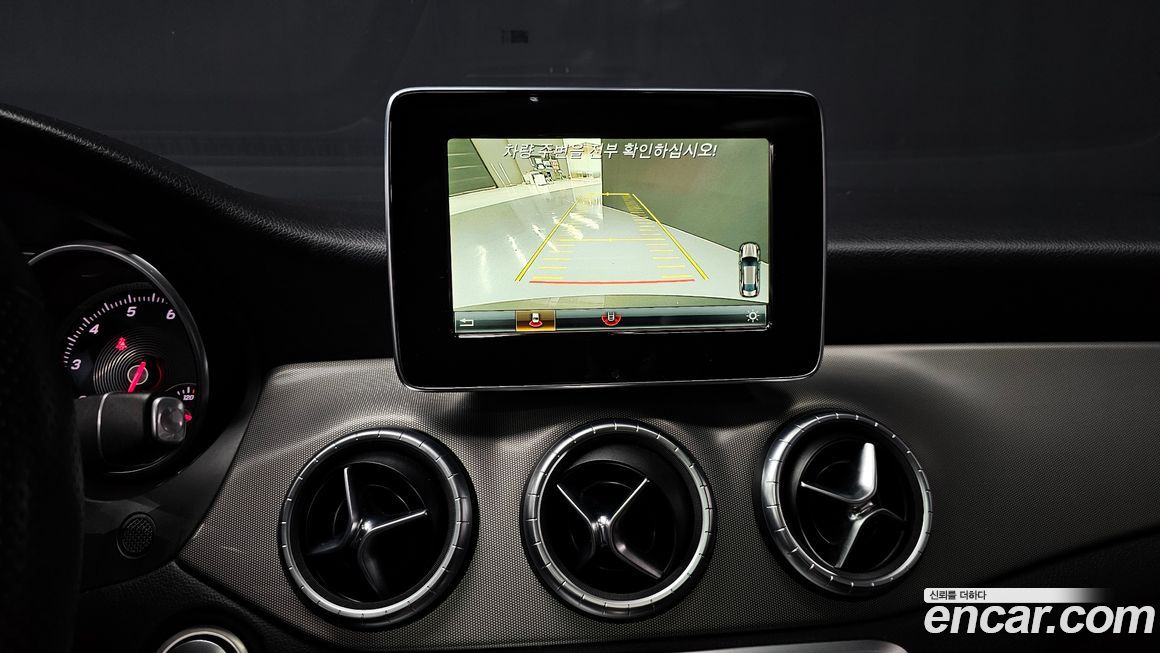 Mercedes-Benz CLA-Class 2018