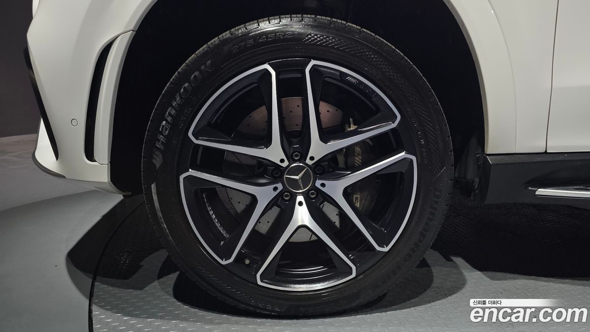 Mercedes-Benz GLE-Class 2023