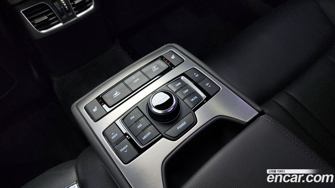 Hyundai Genesis 2015