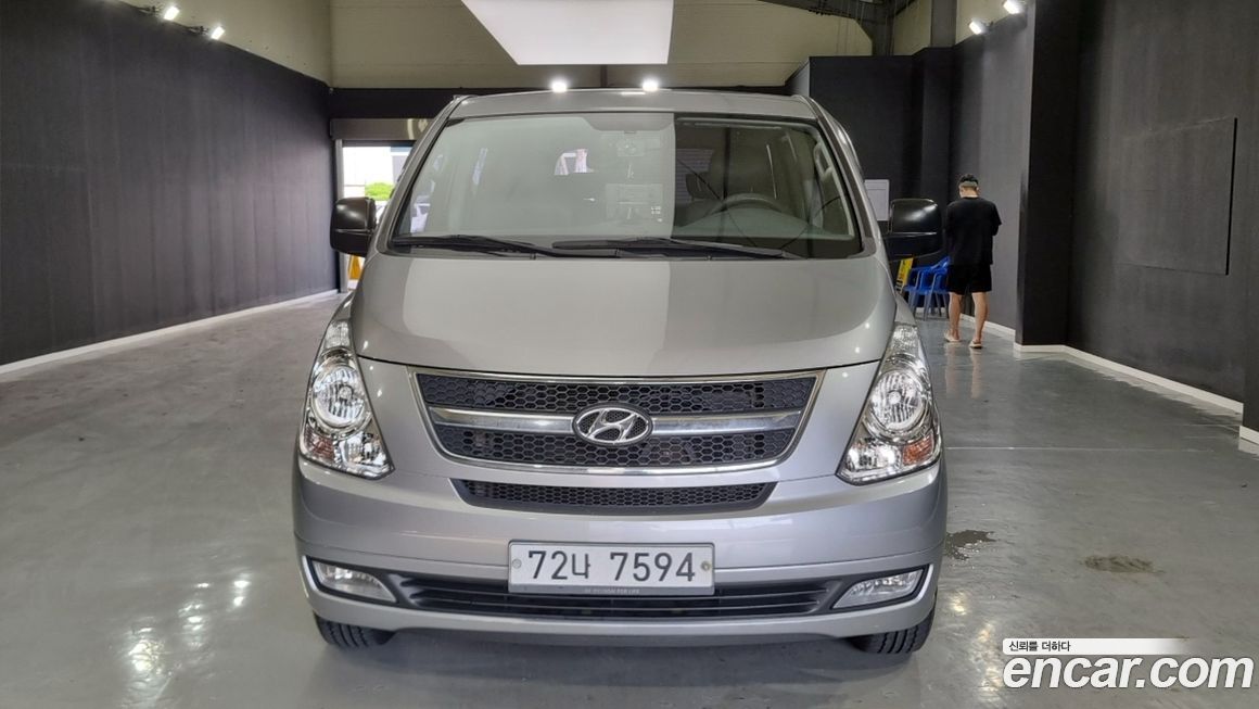 Hyundai Starex 2011