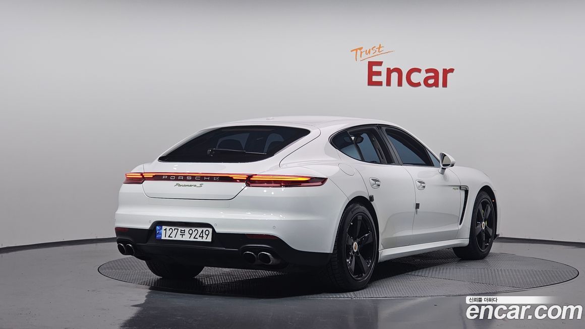 Porsche Panamera 2015