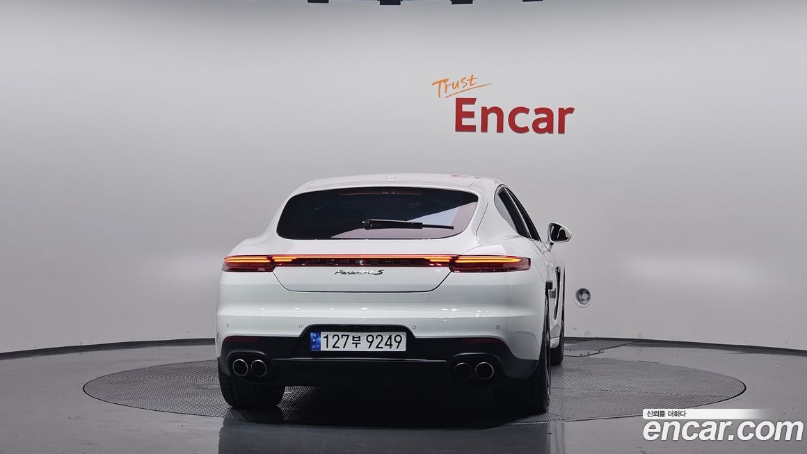 Porsche Panamera 2015
