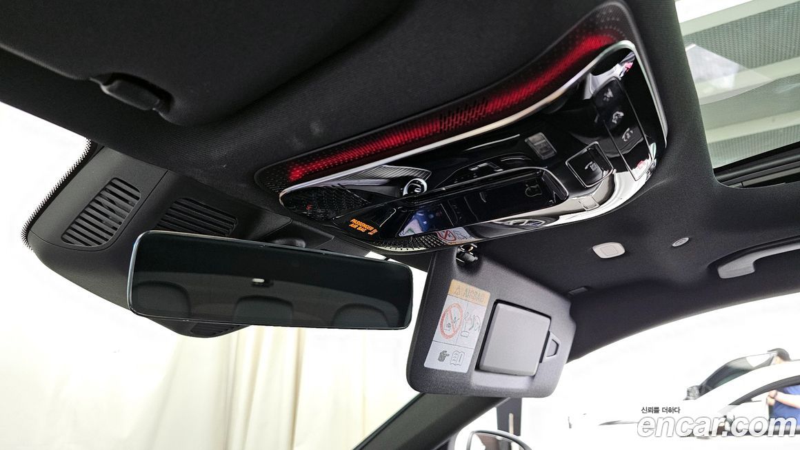 Mercedes-Benz C-Class 2024