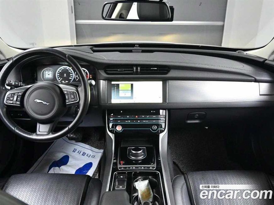 Jaguar XF 2017