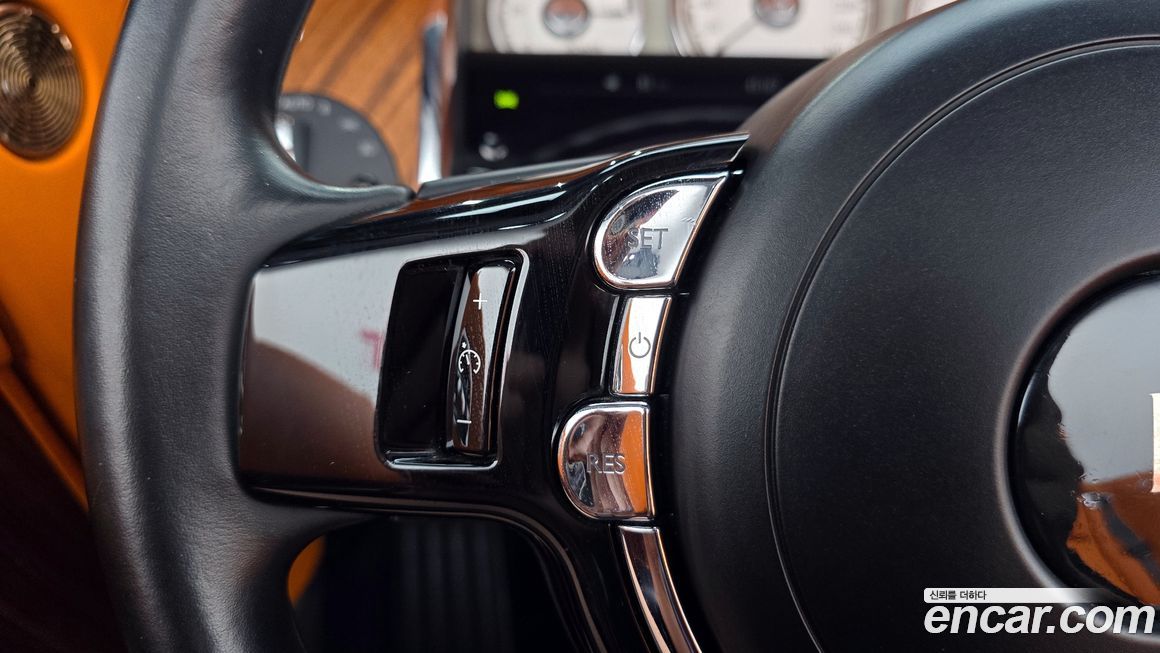 Rolls-Royce Dawn 2017