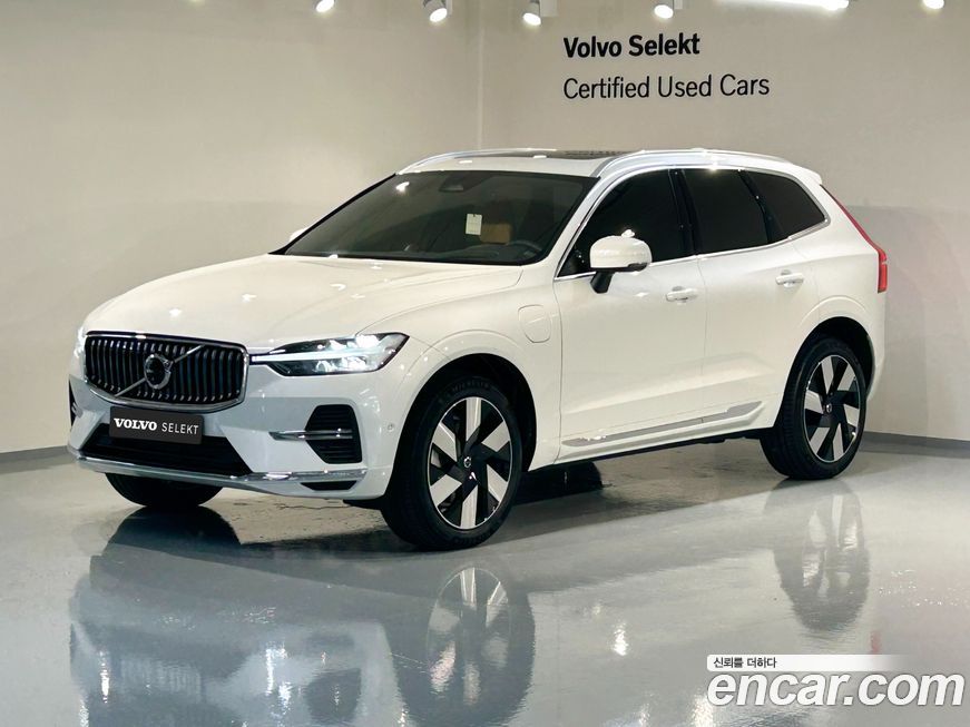 Volvo XC60 2025