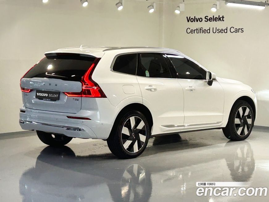 Volvo XC60 2025