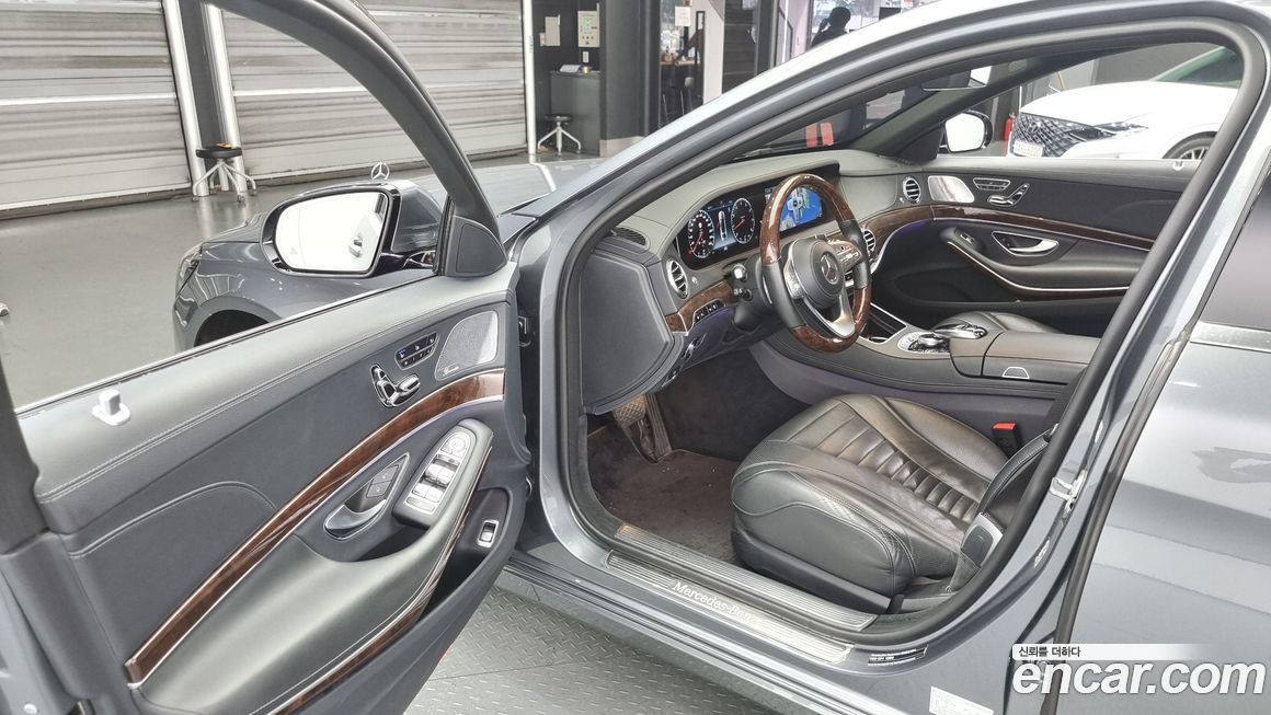 Mercedes-Benz S-Class 2019