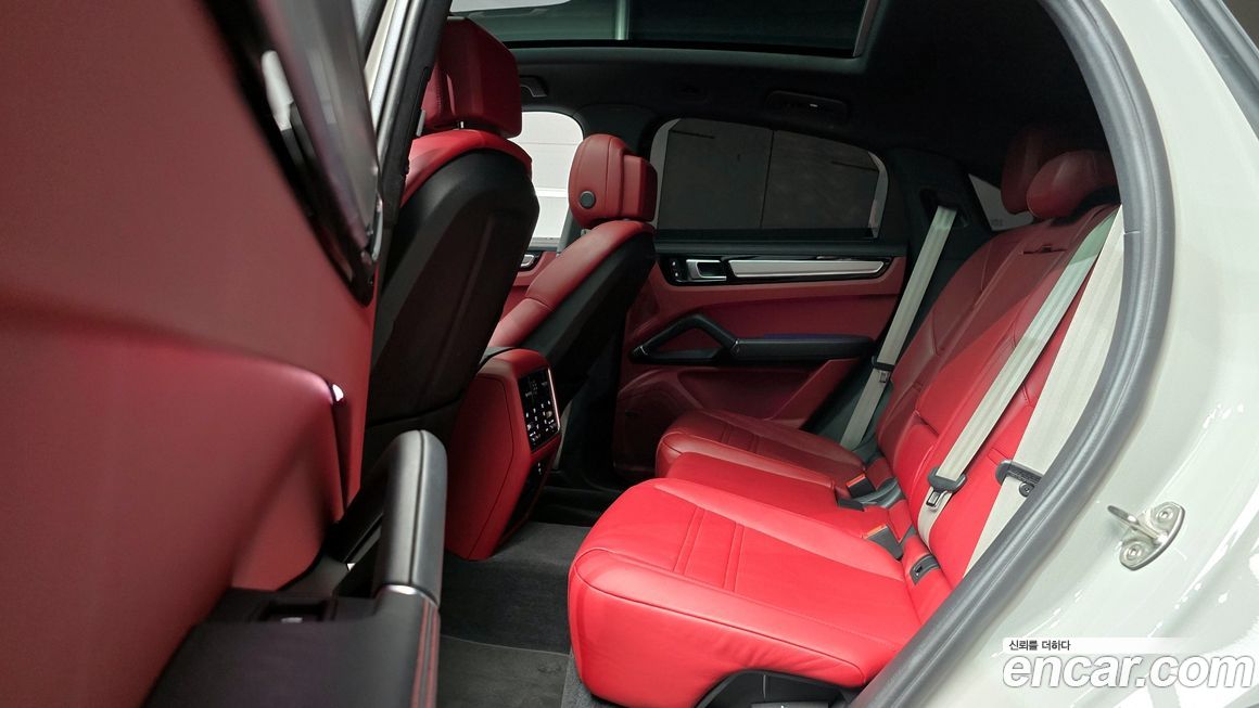 Porsche Cayenne 2023