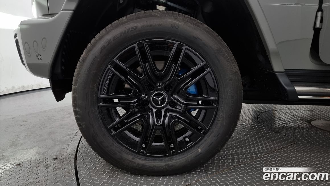 Mercedes-Benz G-Class 2025