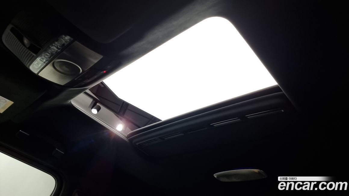 Mercedes-Benz G-Class 2025