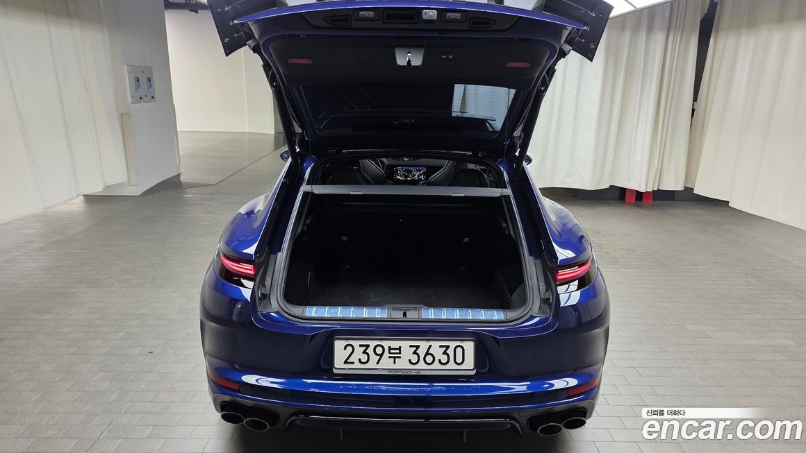 Porsche Panamera 2025