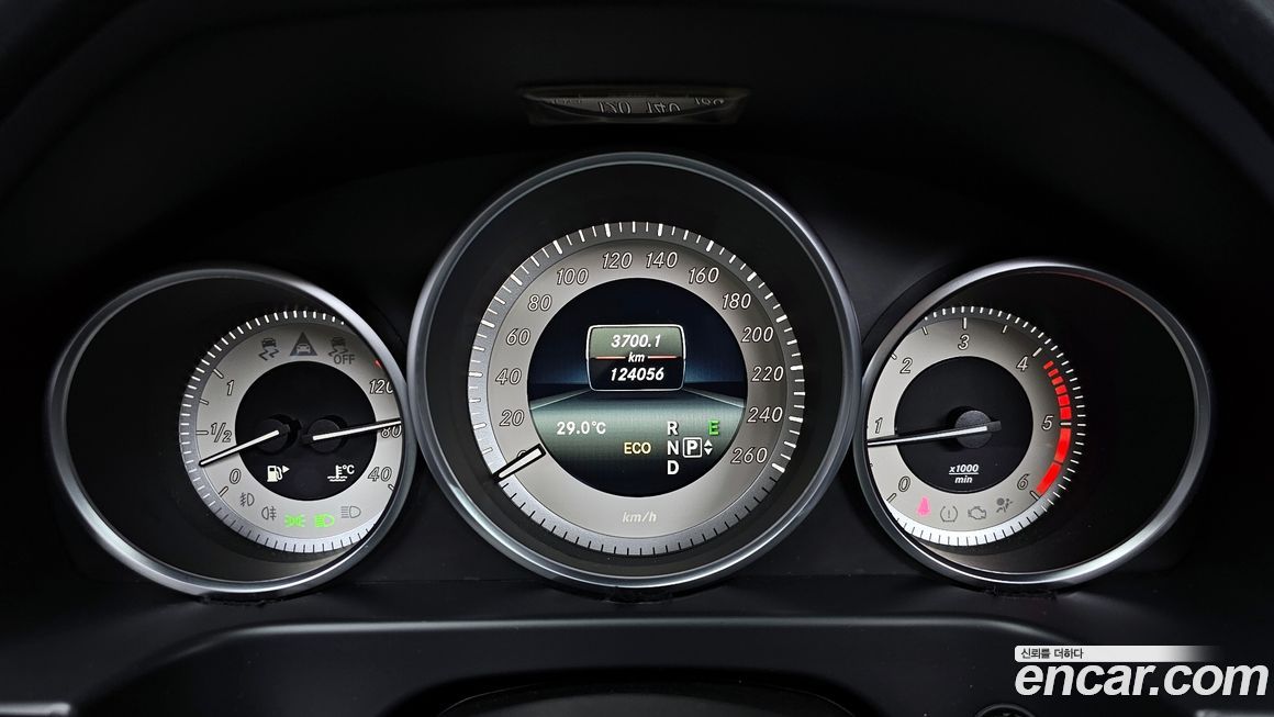 Mercedes-Benz E-Class 2014