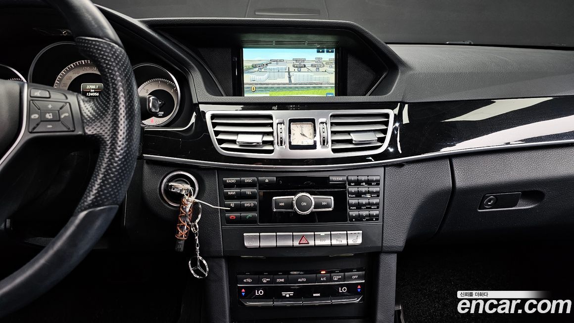 Mercedes-Benz E-Class 2014