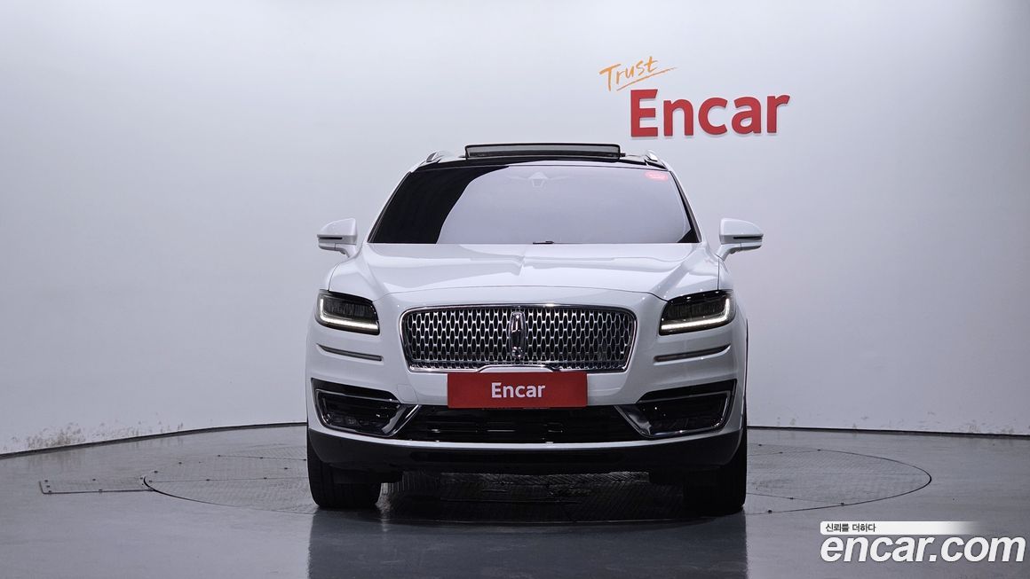 Lincoln Nautilus 2020