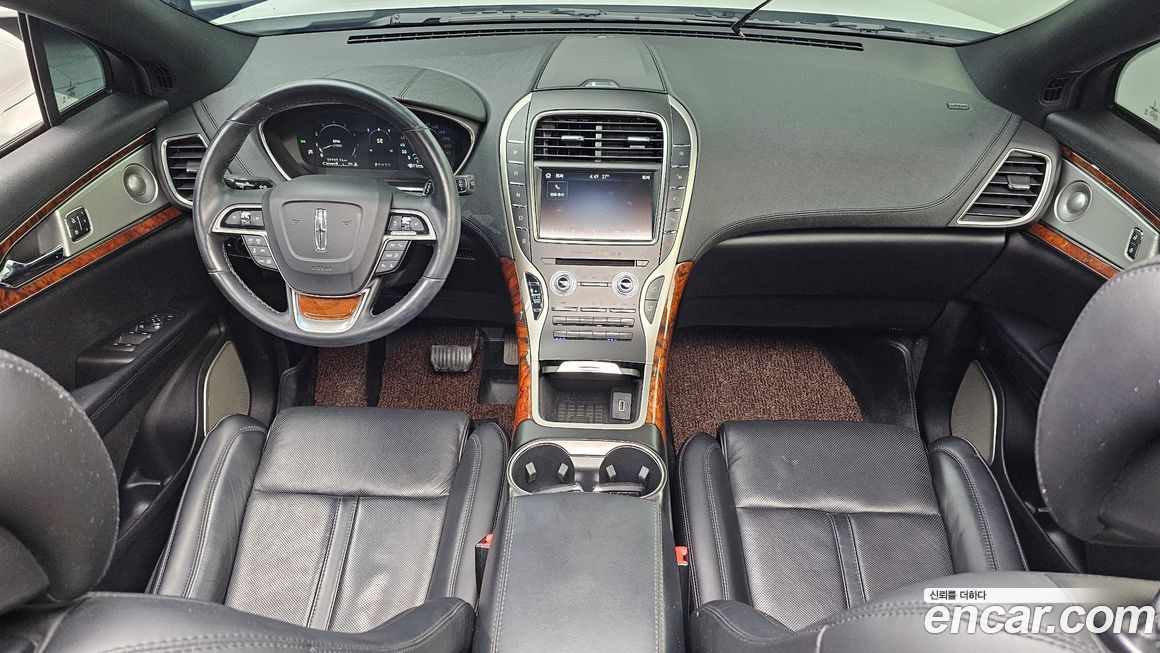 Lincoln Nautilus 2020