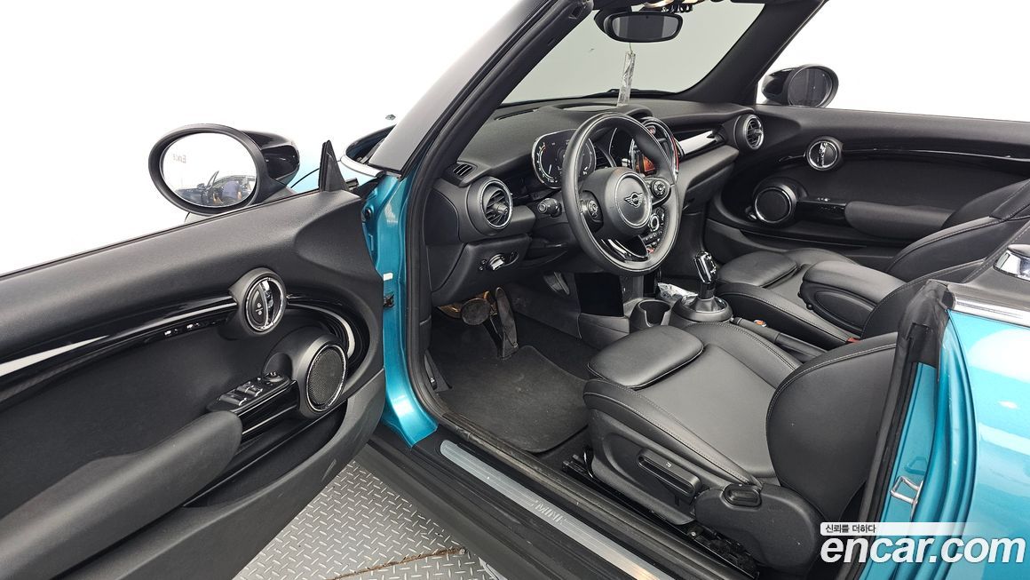 Mini Cooper Convertible 2021