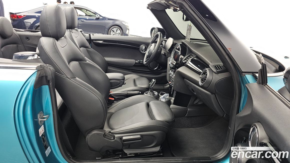 Mini Cooper Convertible 2021