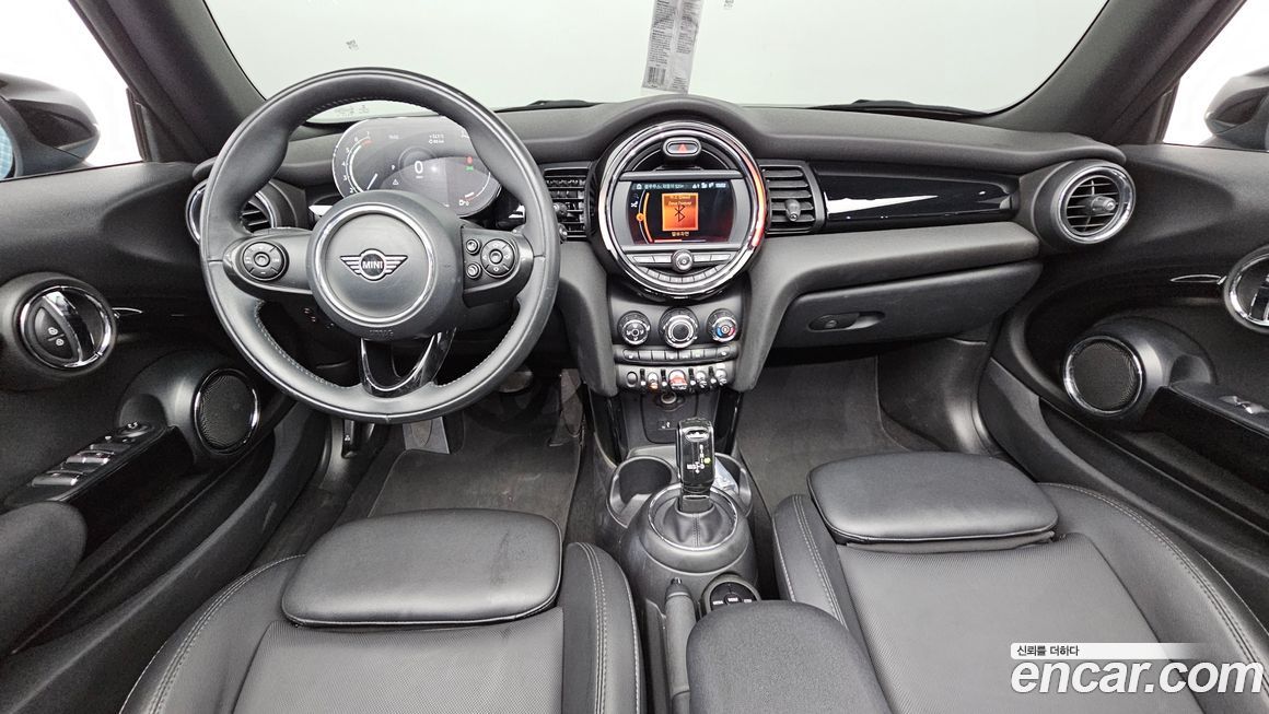 Mini Cooper Convertible 2021