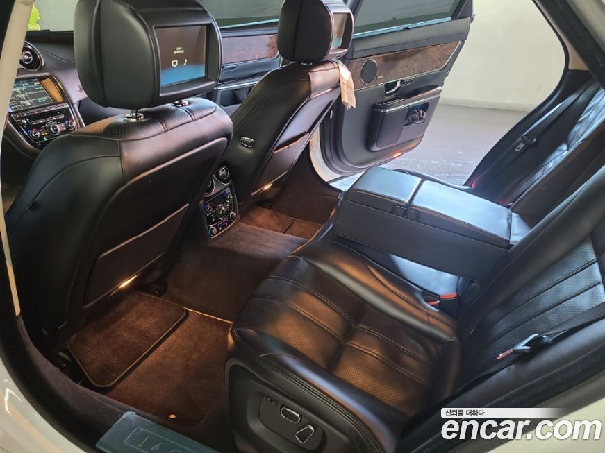 Jaguar XJ 2013