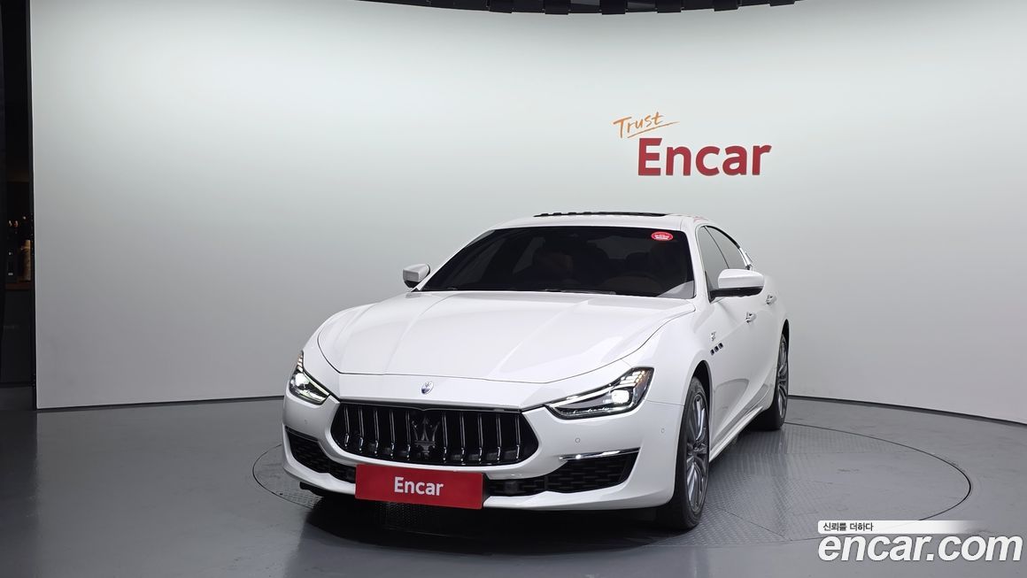 Maserati Ghibli 2022