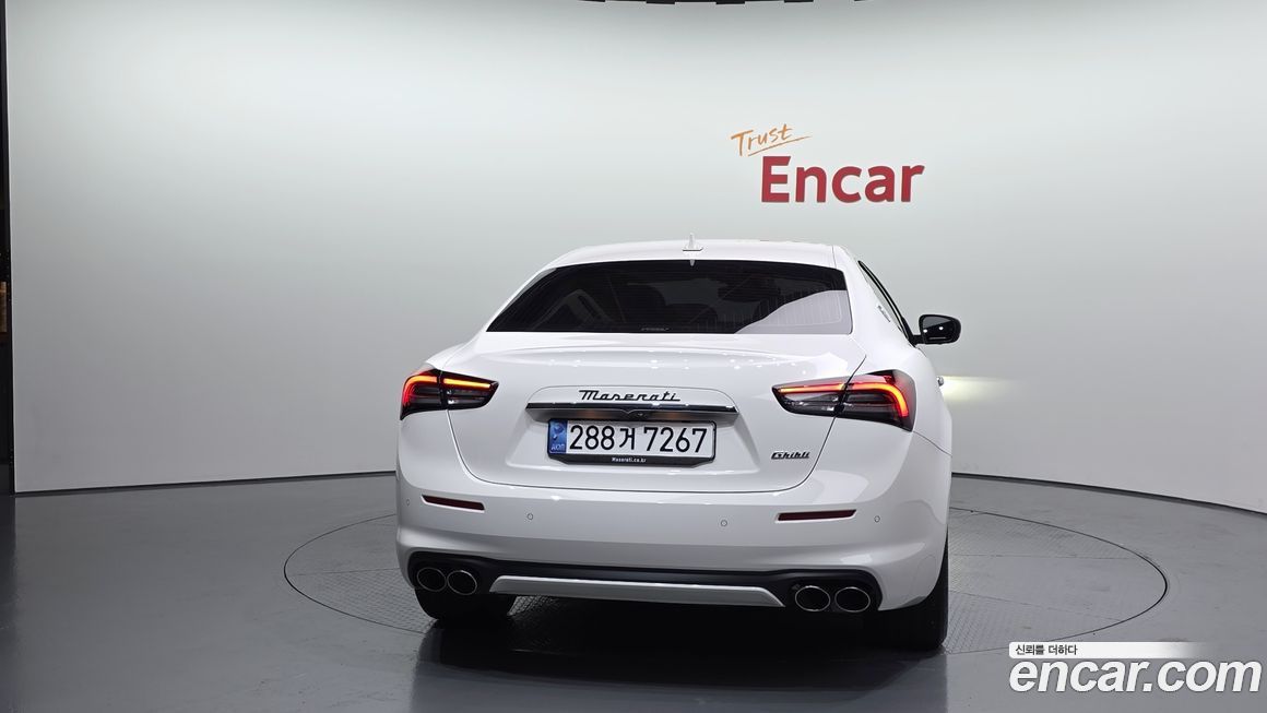 Maserati Ghibli 2022