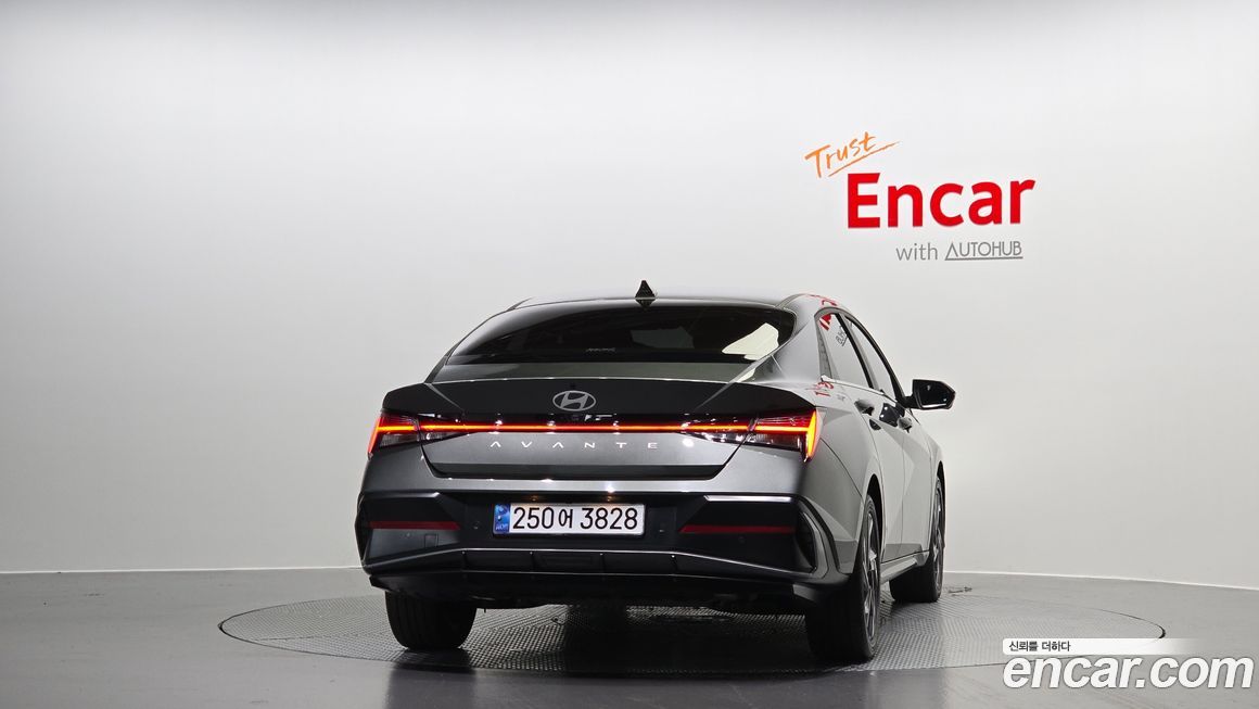 Hyundai AVANTE 2025