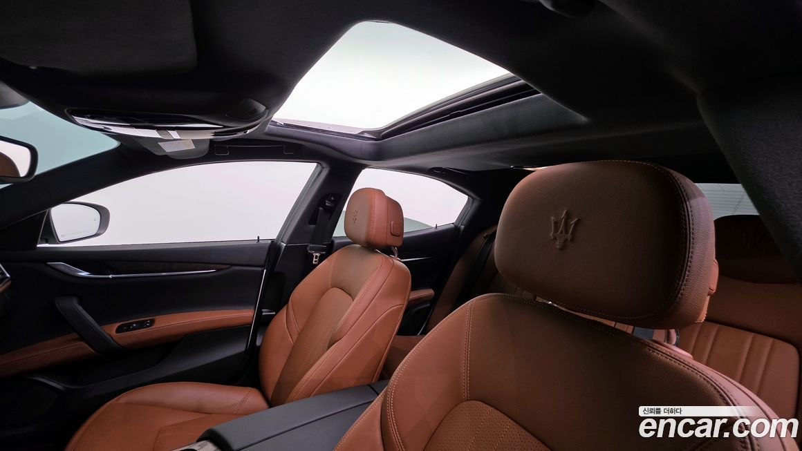 Maserati Ghibli 2022