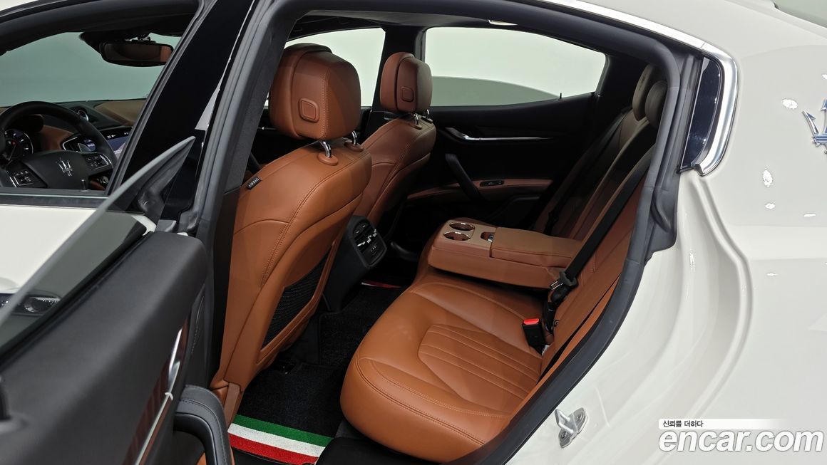 Maserati Ghibli 2022