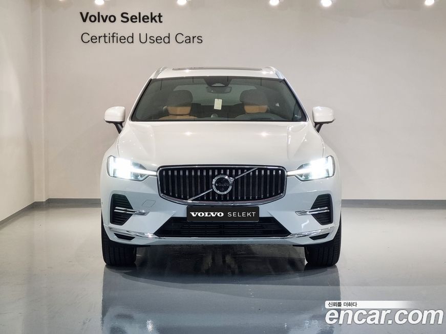 Volvo XC60 2025