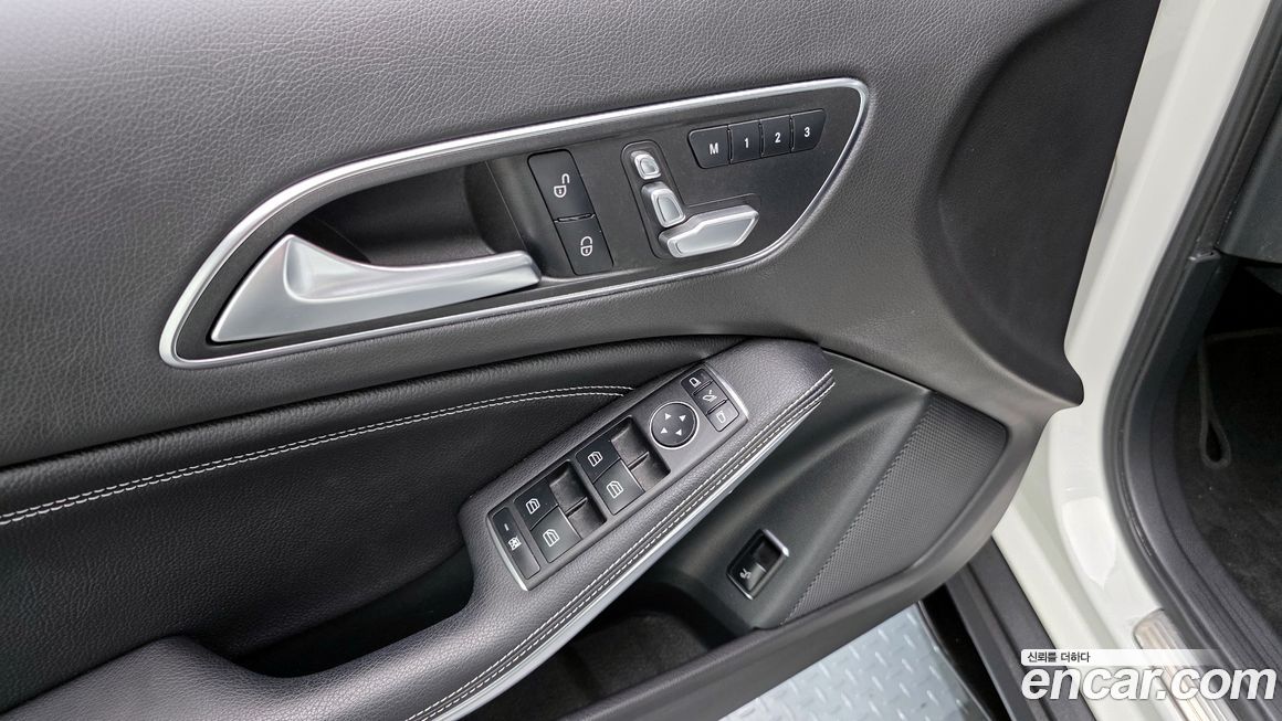 Mercedes-Benz GLA-Class 2018