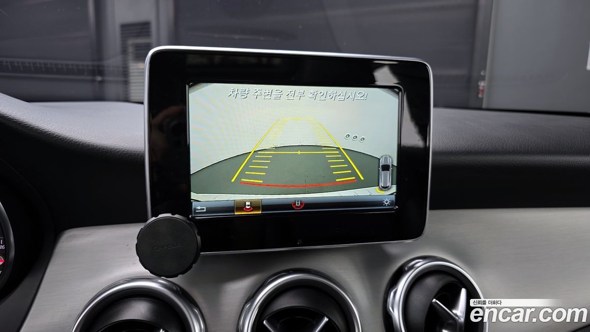 Mercedes-Benz GLA-Class 2018