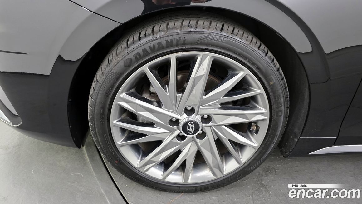 Hyundai Grandeur 2020