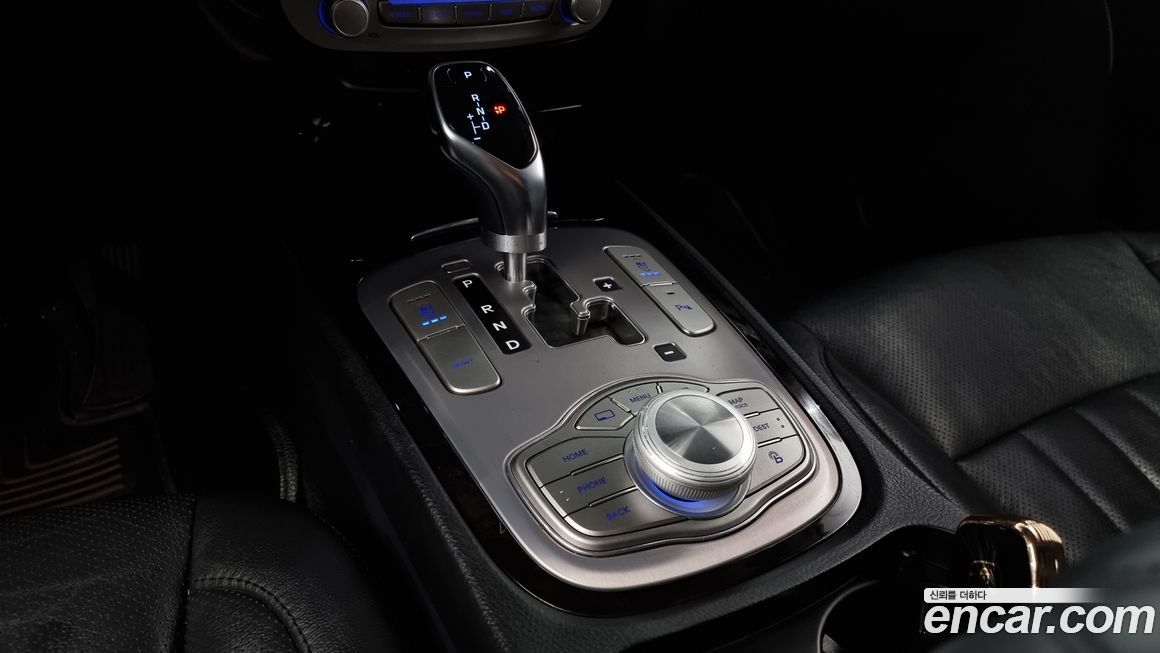 Hyundai Genesis 2013