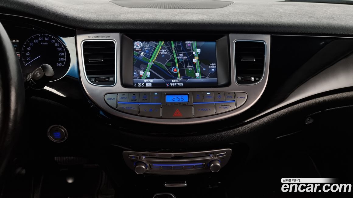 Hyundai Genesis 2013