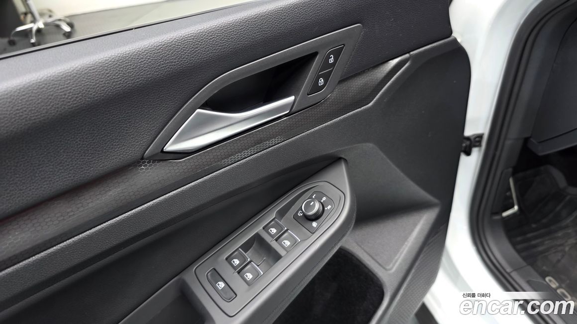 Volkswagen Golf 2024