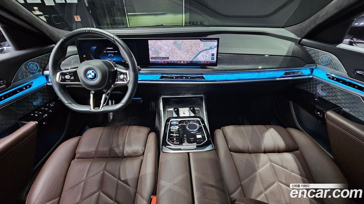 BMW i7 2023
