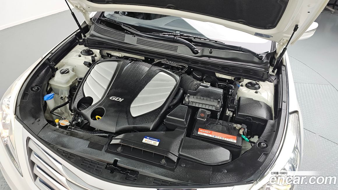 Hyundai Grandeur 2011