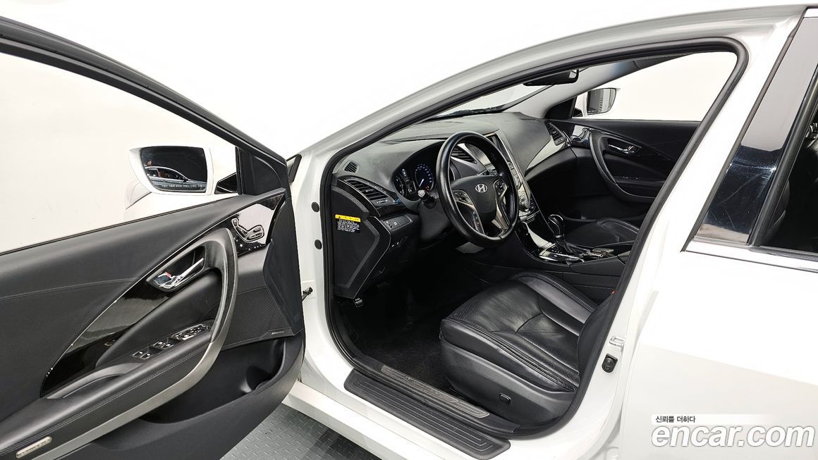 Hyundai Grandeur 2011