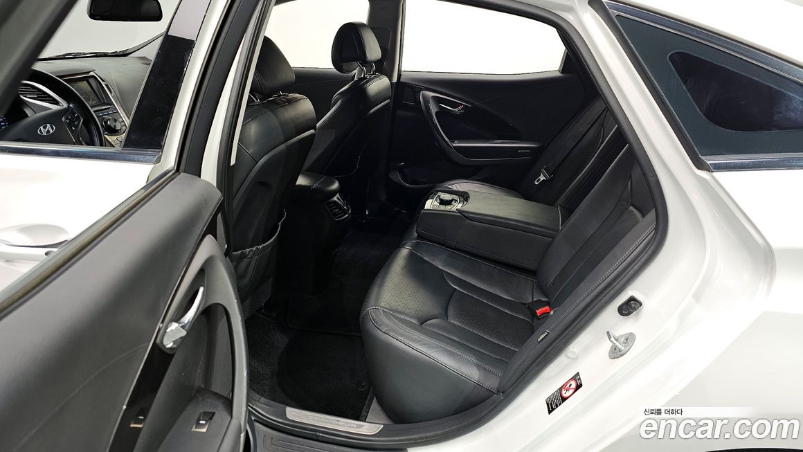 Hyundai Grandeur 2011