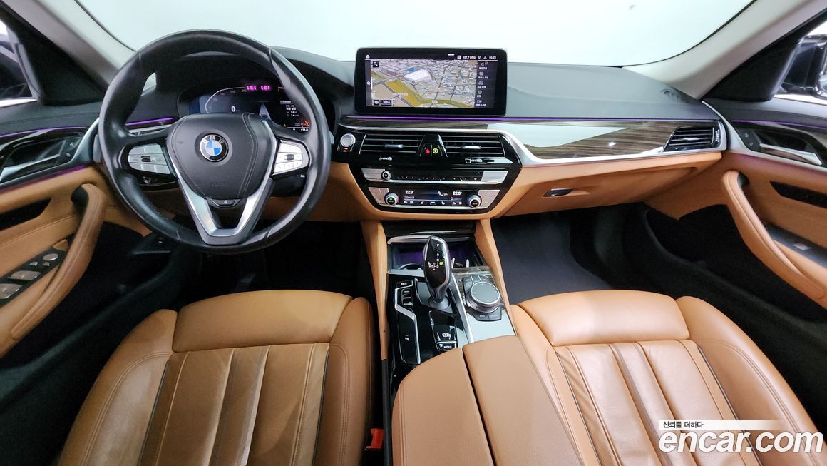 BMW 5-Series 2021