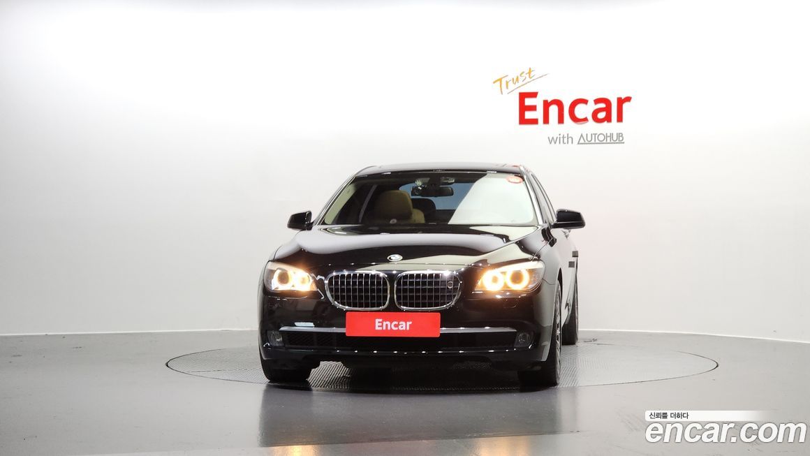 BMW 7-Series 2011